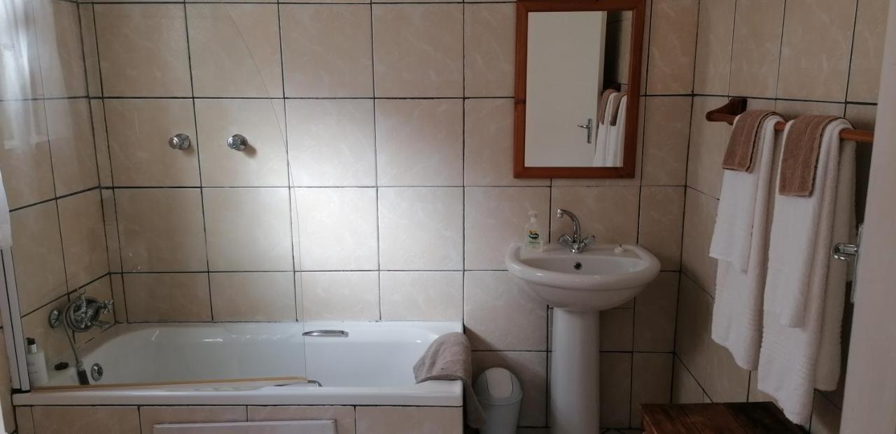 Aanhuizen Guest House 斯韦伦丹 外观 照片