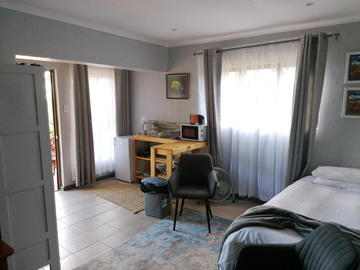 Aanhuizen Guest House 斯韦伦丹 外观 照片